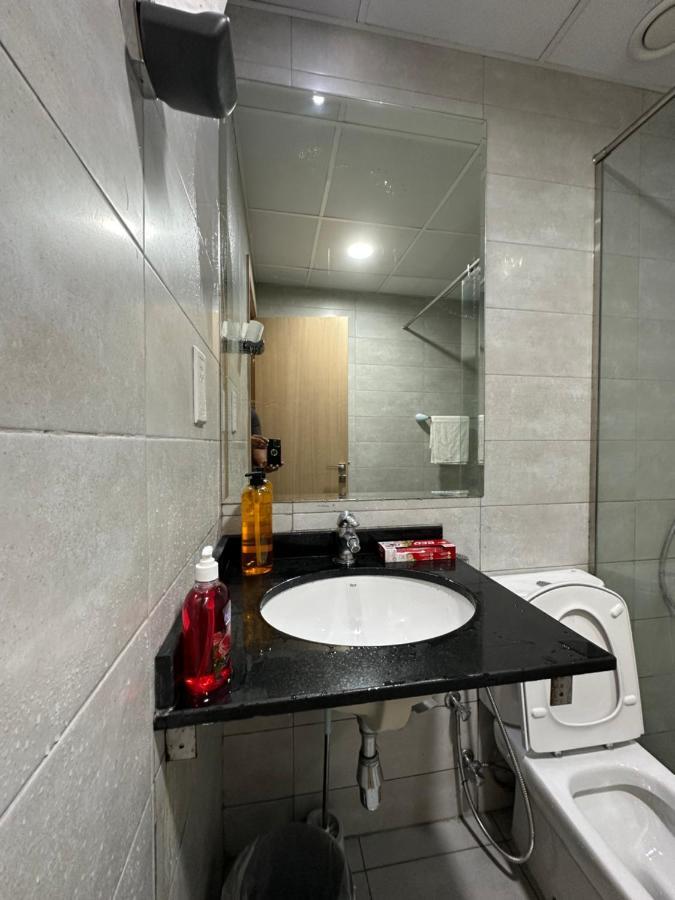 Private Bed Room With Attached Washroom, 2Bhk Sharing Flat Dubai Eksteriør bilde